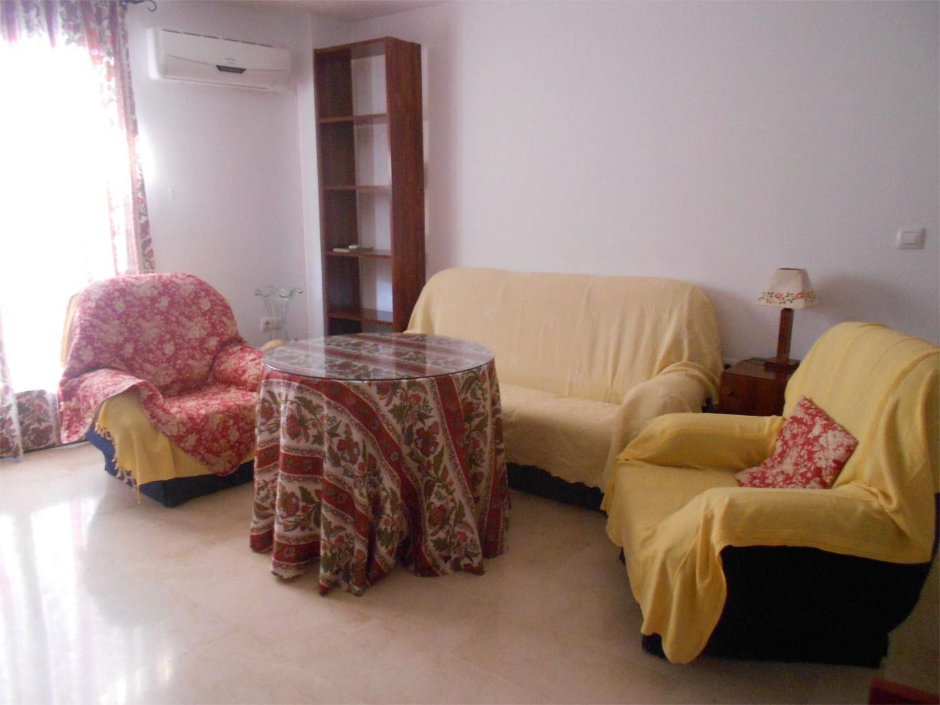Living room of Apartment to rent in  Jaén Capital  with Air Conditioner, Heating and Furnished