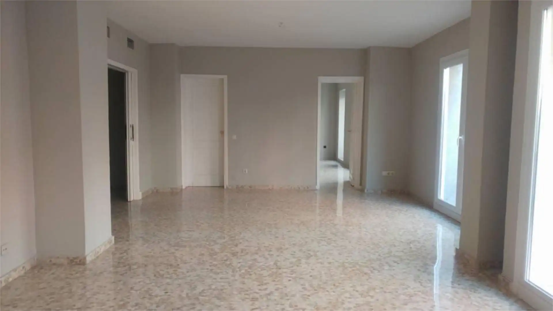 Flat for rent in Calle de Castelar, 16, Arenal - Museo Flat for rent in Calle de Castelar, 16, Arenal - Museo