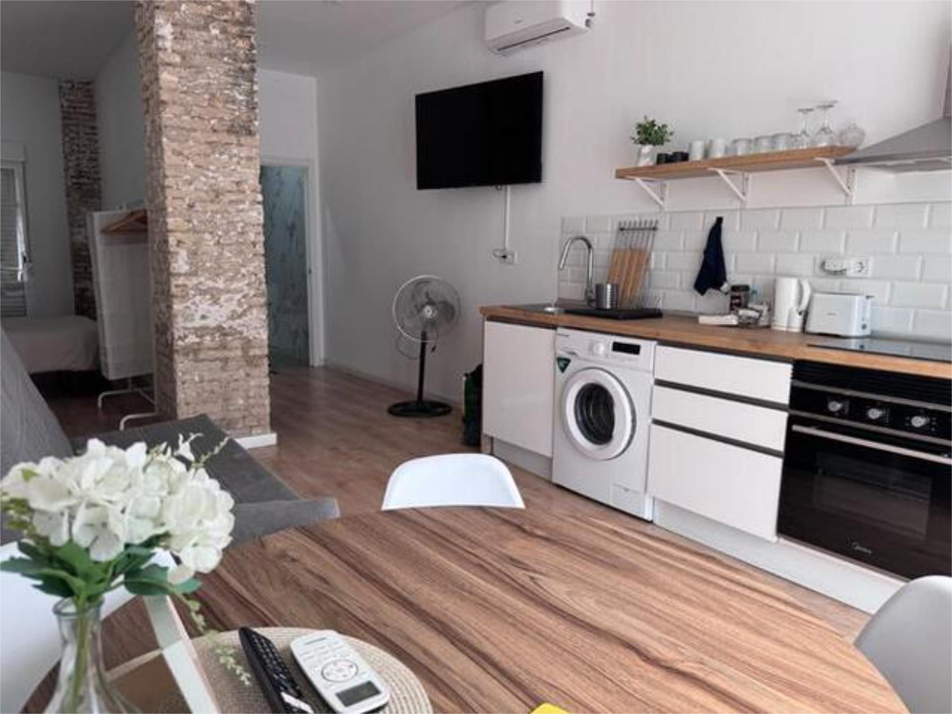 Kitchen of Flat to rent in  Valencia Capital  with Heating and Furnished