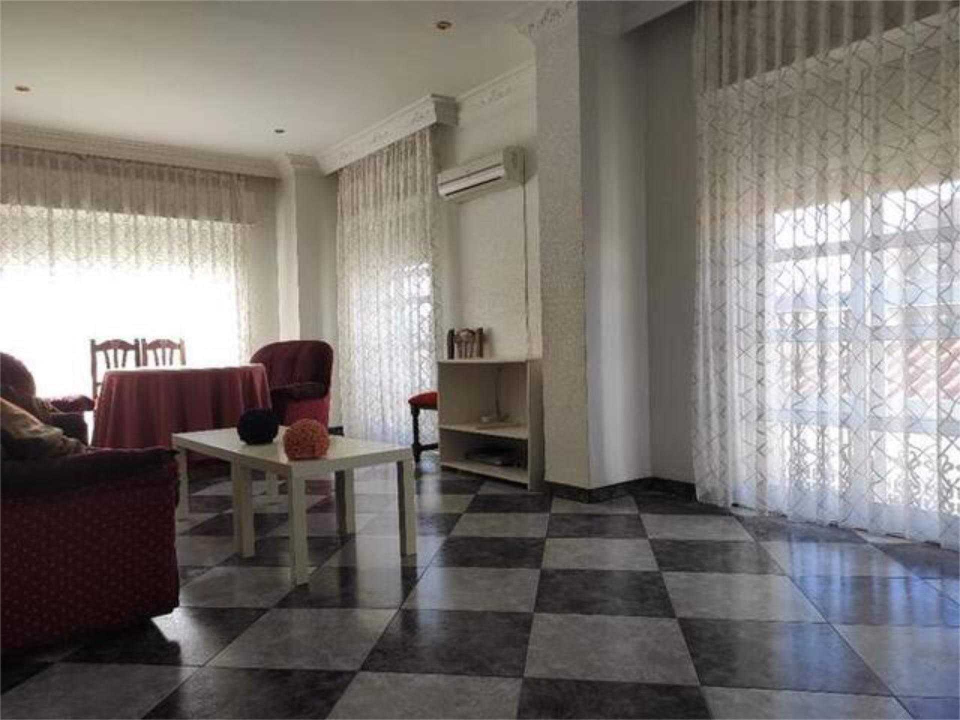 Piso de alquiler en Coria