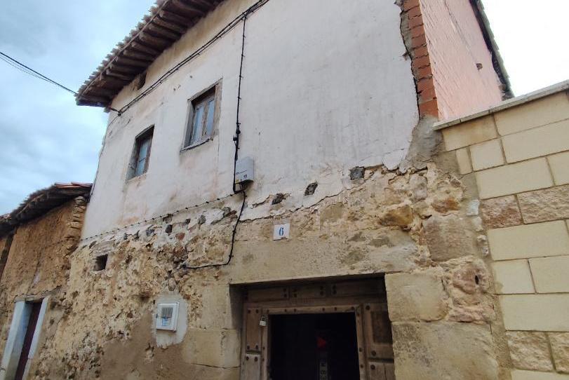 Foto 1 de Casa adosada en venda a Calle Real, 8, Ameyugo, Burgos