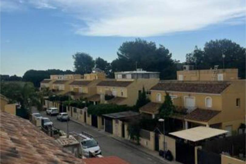 Single-family semi-detached for sale in Godelleta, Valencia - image 1 Photo 1 of Single-family semi-detached for sale in Godelleta, Valencia