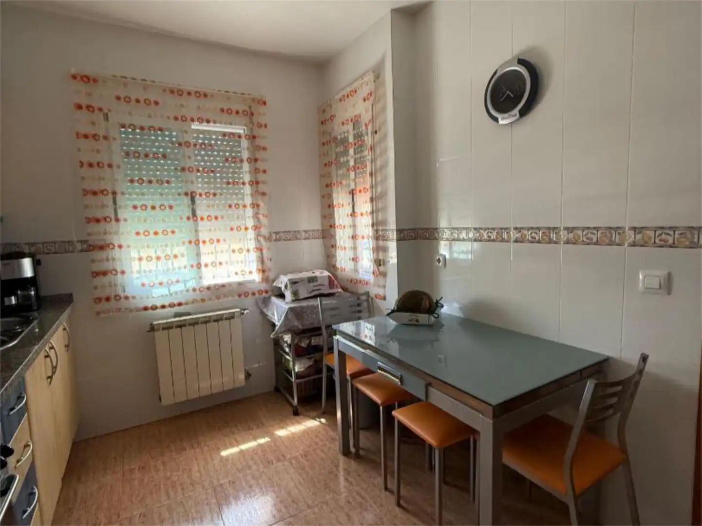 Einfamilien-Reihenhaus zum Verkauf in Calle Los Cipreses, 1, Piedrabuena Küche von Einfamilien-Reihenhaus zum Verkauf in Piedrabuena mit Klimaanlage
