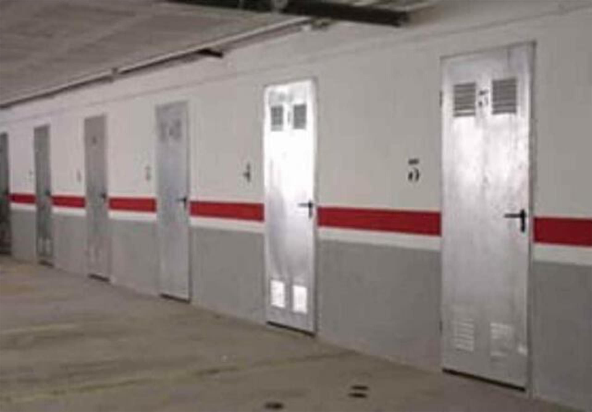 Box room to rent in Parla