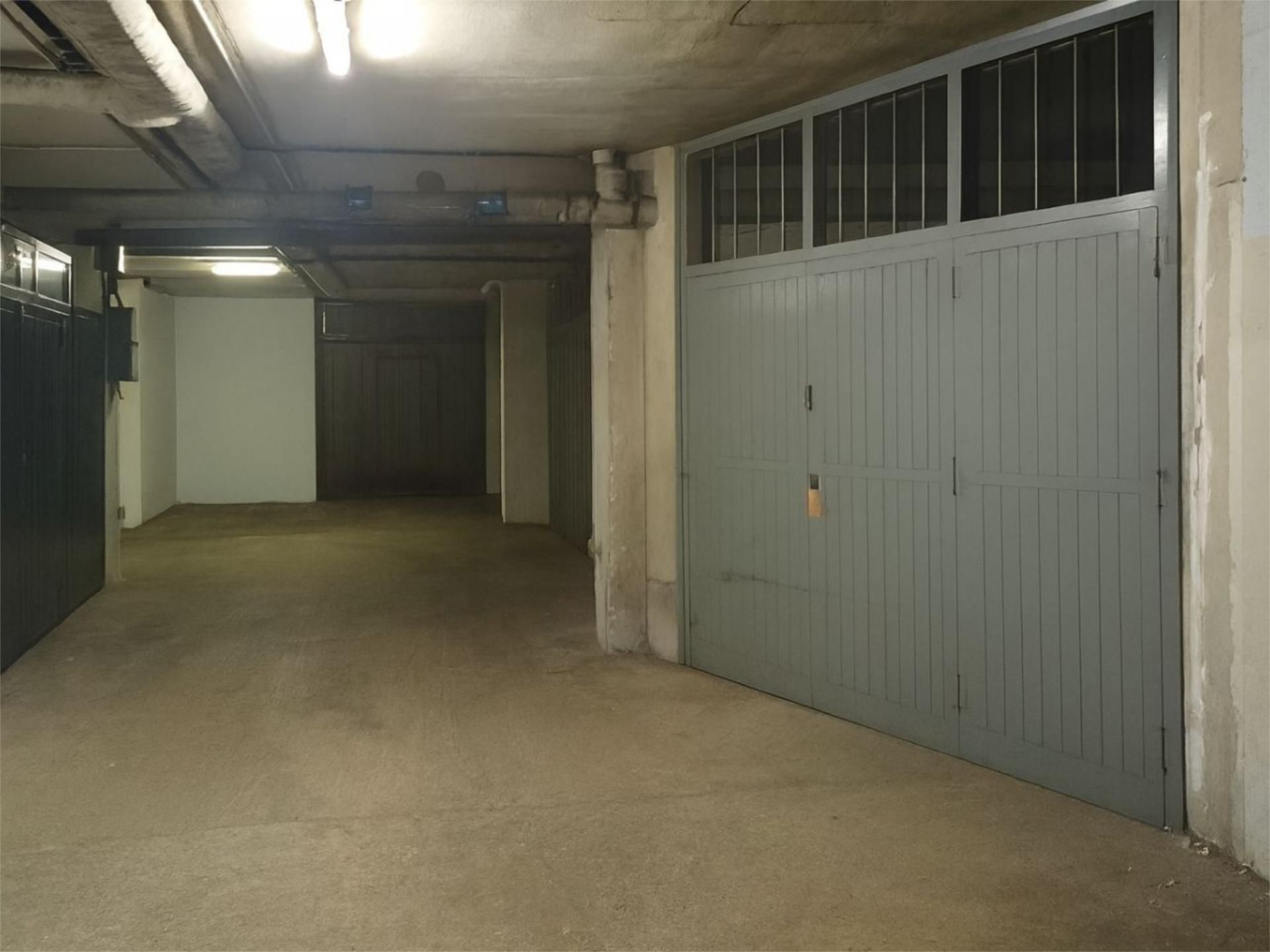 Aparcament de Garatge de lloguer en Torrelavega 