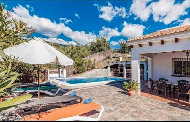 Casa adosada en Alquiler en Canillas de Albaida