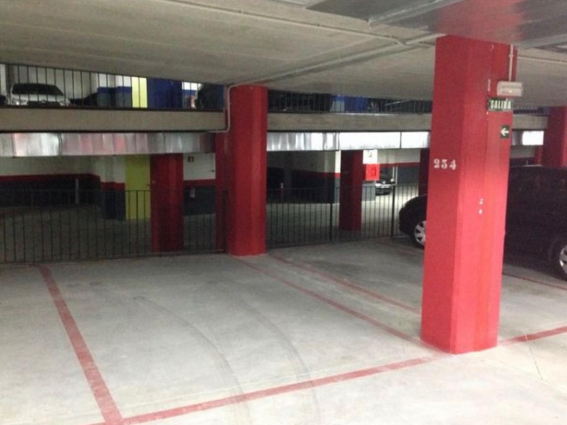 Aparcament de Garatge de lloguer en  Pamplona / Iruña