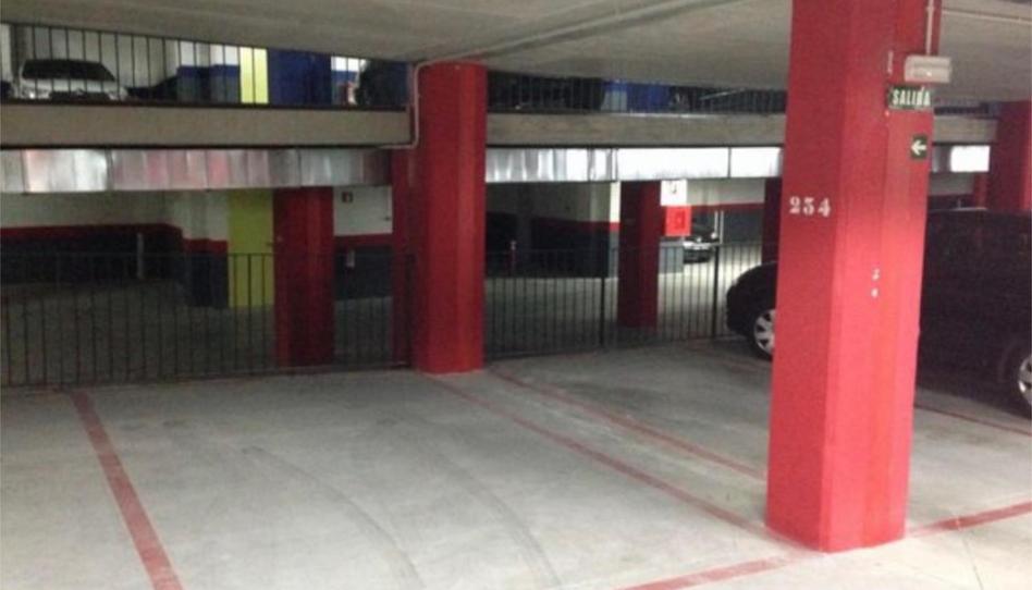 Garage to rent in Calle Adela Bazo, 40, Lezkairu, Navarra - image 1 Photo 1 of Garage to rent in Calle Adela Bazo, 40, Lezkairu, Navarra