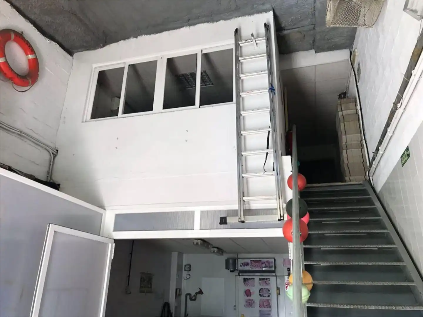 Fabrikhallen zum Verkauf in Plaza Polirrosa, Nuevo Parque - Los Rosales - Tráfico Pesado Fabrikhallen zum Verkauf in Huelva