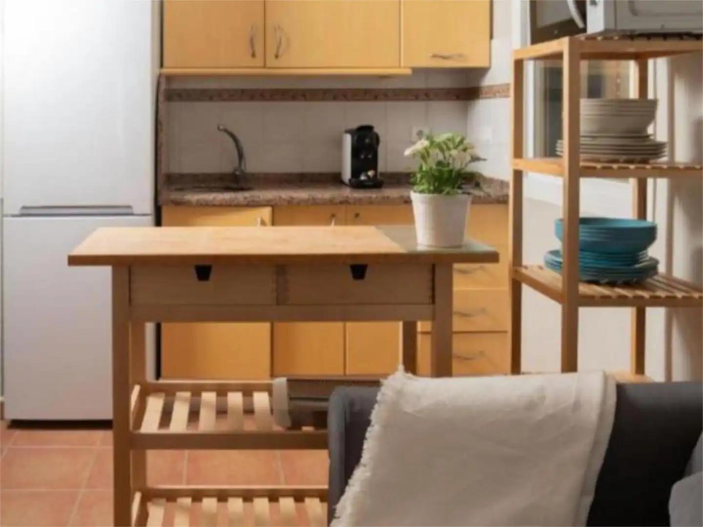 Piso en venta en Calle Palmera del Palacio, 2, Zahara Pueblo Cocina de Piso en venta en Zahara de los Atunes con Aire acondicionado, Piscina y Amueblado