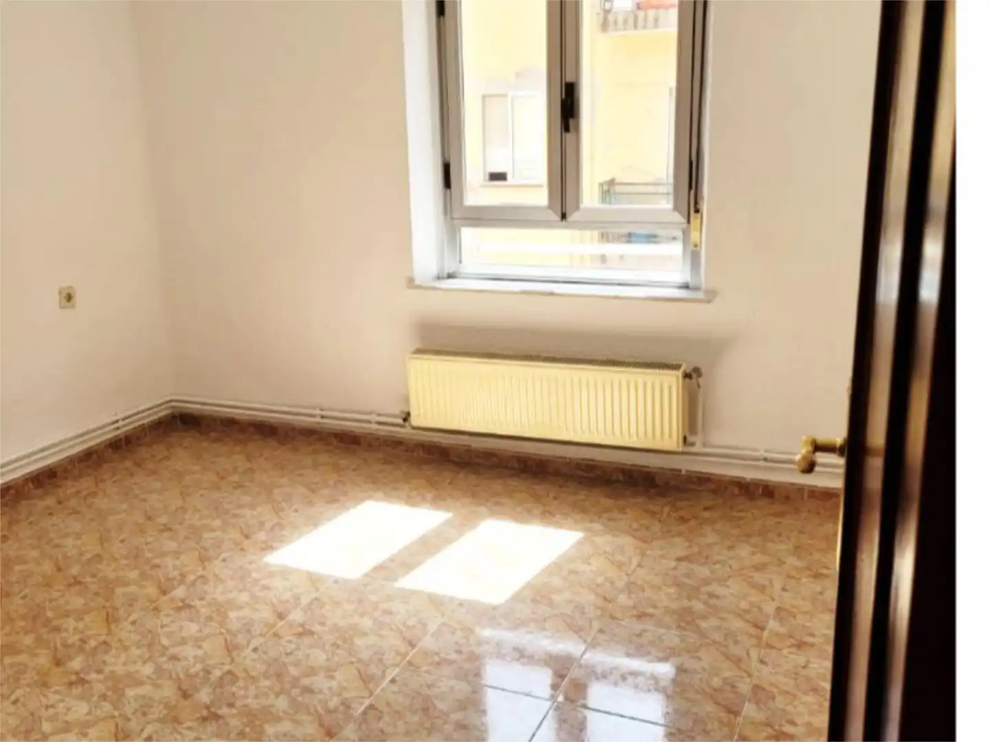 Wohnung zum Verkauf in Calle Ávila, 13, Salamanca Capital Schlafzimmer von Wohnung zum Verkauf in Salamanca Capital mit Terrasse und Balkon
