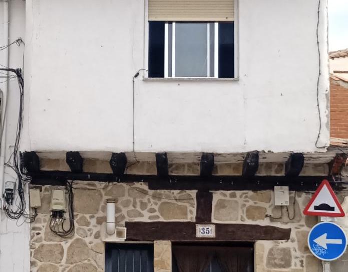 Casa adosada en venda a Calle Alfonso VI, 37, Cebreros, Ávila - imatge 1 Foto 1 de Casa adosada en venda a Calle Alfonso VI, 37, Cebreros, Ávila