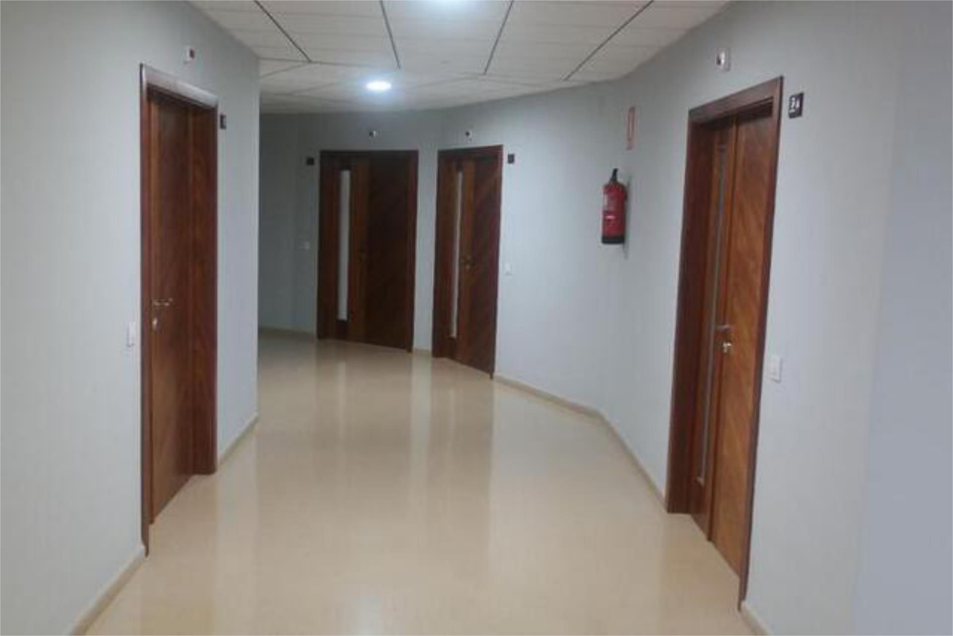 Office to rent in Almendralejo  with Air Conditioner