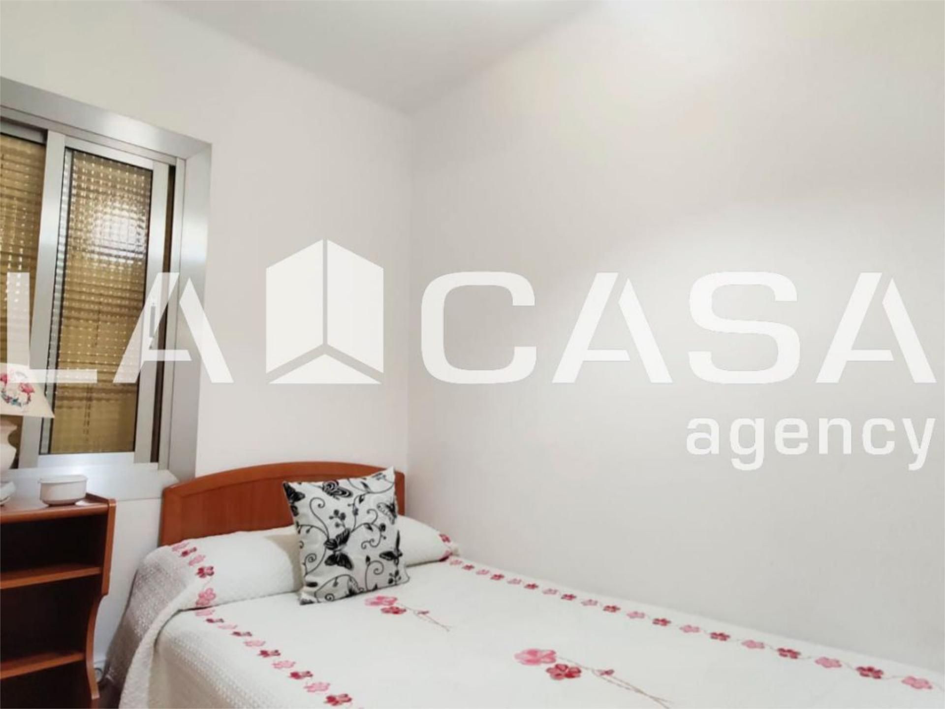 Bedroom of Flat for sale in L'Hospitalet de Llobregat  with Balcony