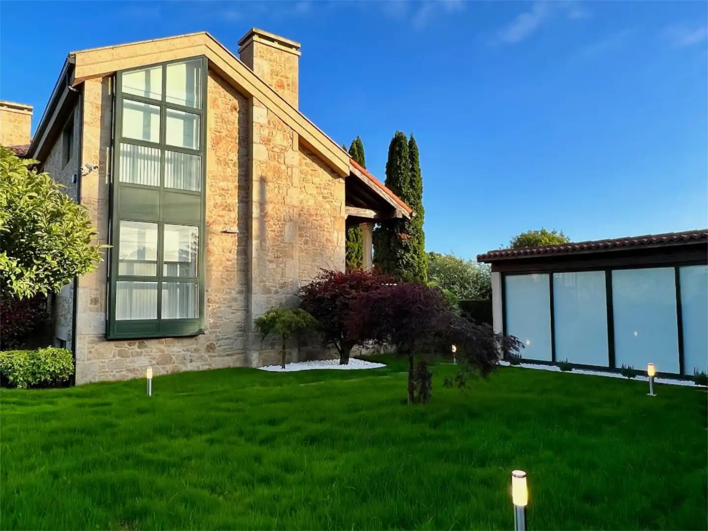 Casa o chalet en venta en Parroquias de Santiago Jardín de Casa o chalet en venta en Santiago de Compostela con Terraza y Piscina