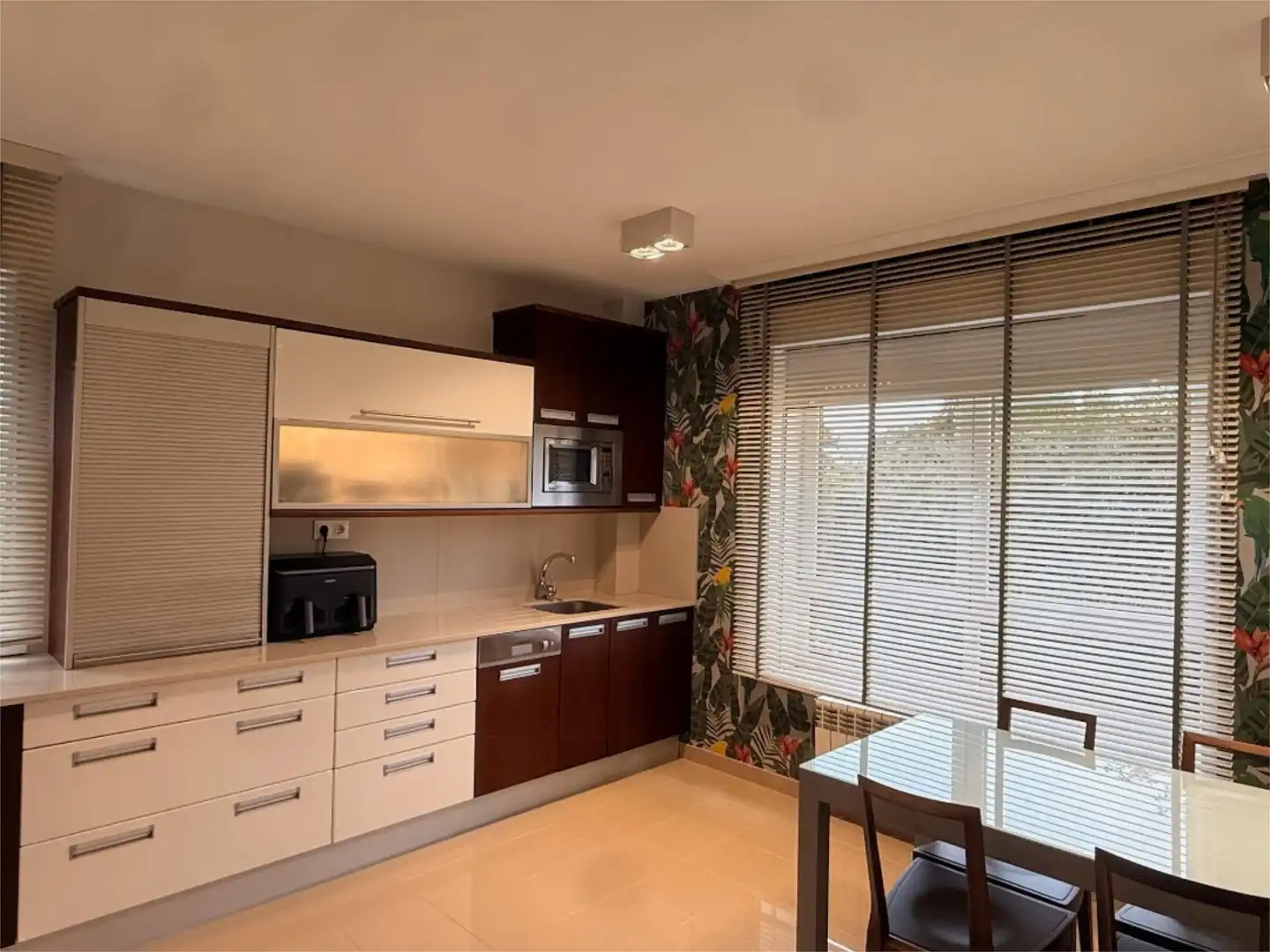 Casa o chalet en venta en Parroquias de Santiago Cocina de Casa o chalet en venta en Santiago de Compostela con Terraza y Piscina
