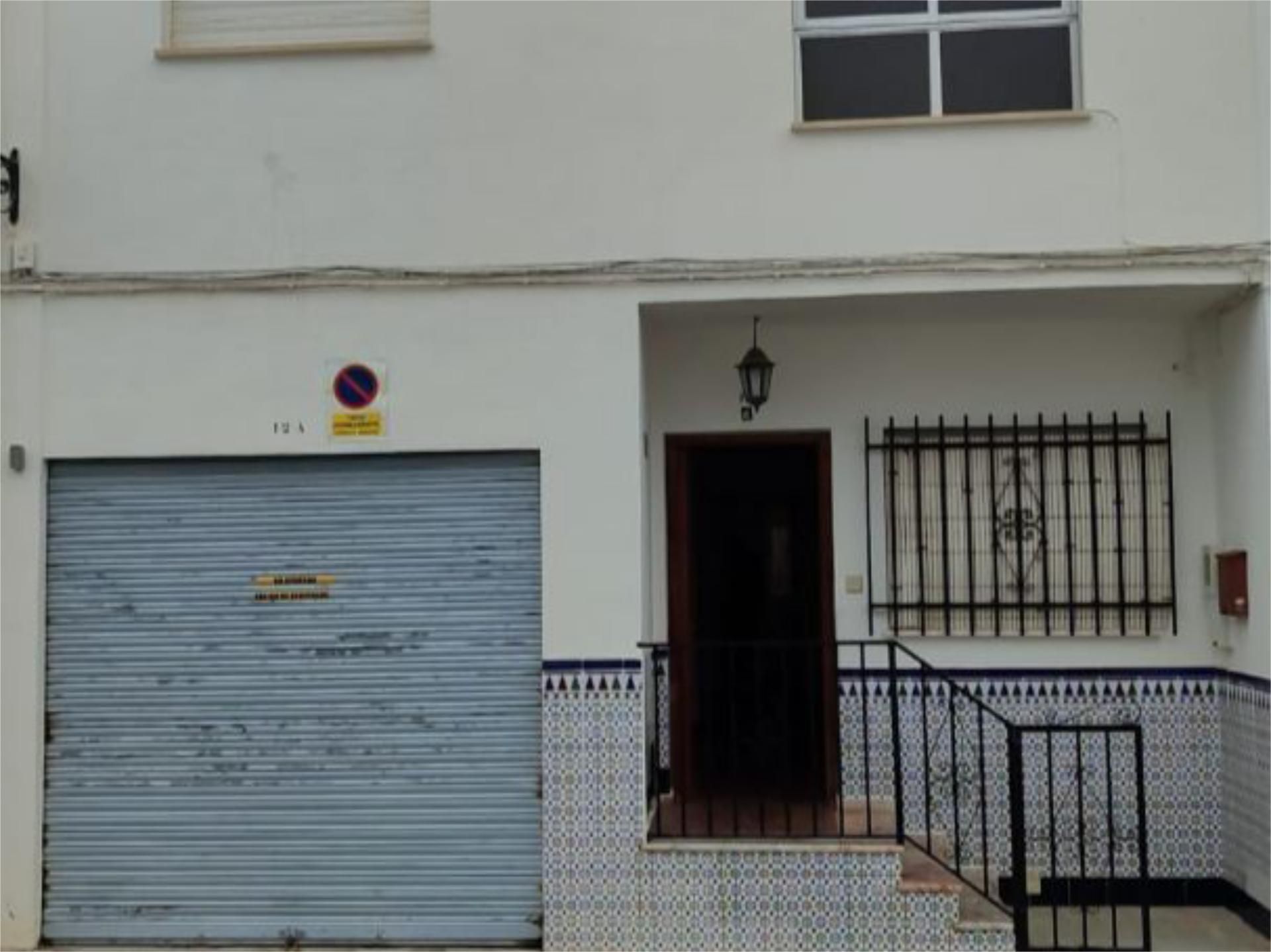 Vista exterior de Casa o xalet en venda en Salobreña amb Balcó