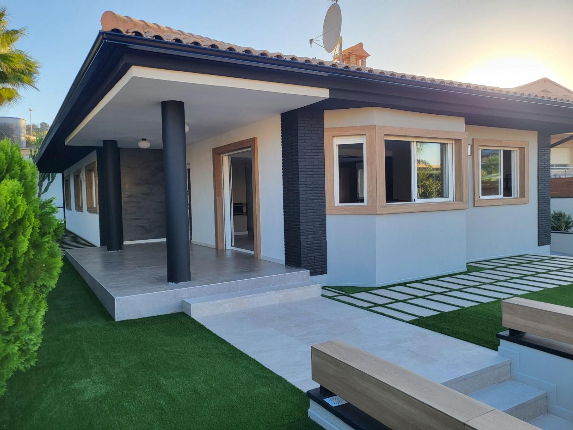 Exterior view of House or chalet for sale in  Murcia Capital  with Air Conditioner, Private garden and Parquet flooring