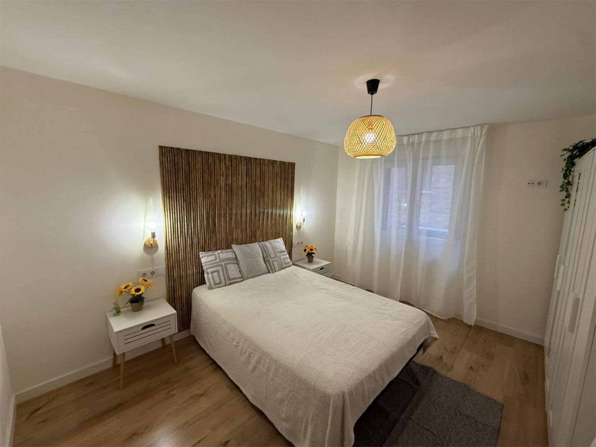 Bedroom of Flat to rent in Alcoy / Alcoi  with Air Conditioner and Balcony