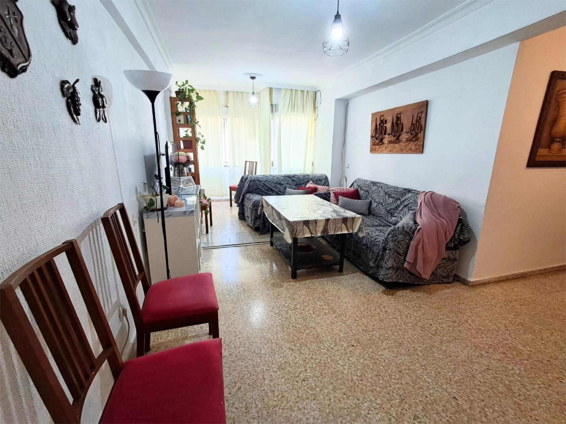 Living room of Flat for sale in  Sevilla Capital  with Air Conditioner and Terrace