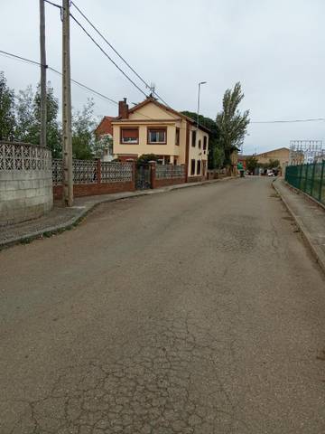 Casa-chalet en Venta en Calle Barrio de la Estación, 59 en El Burgo Ranero