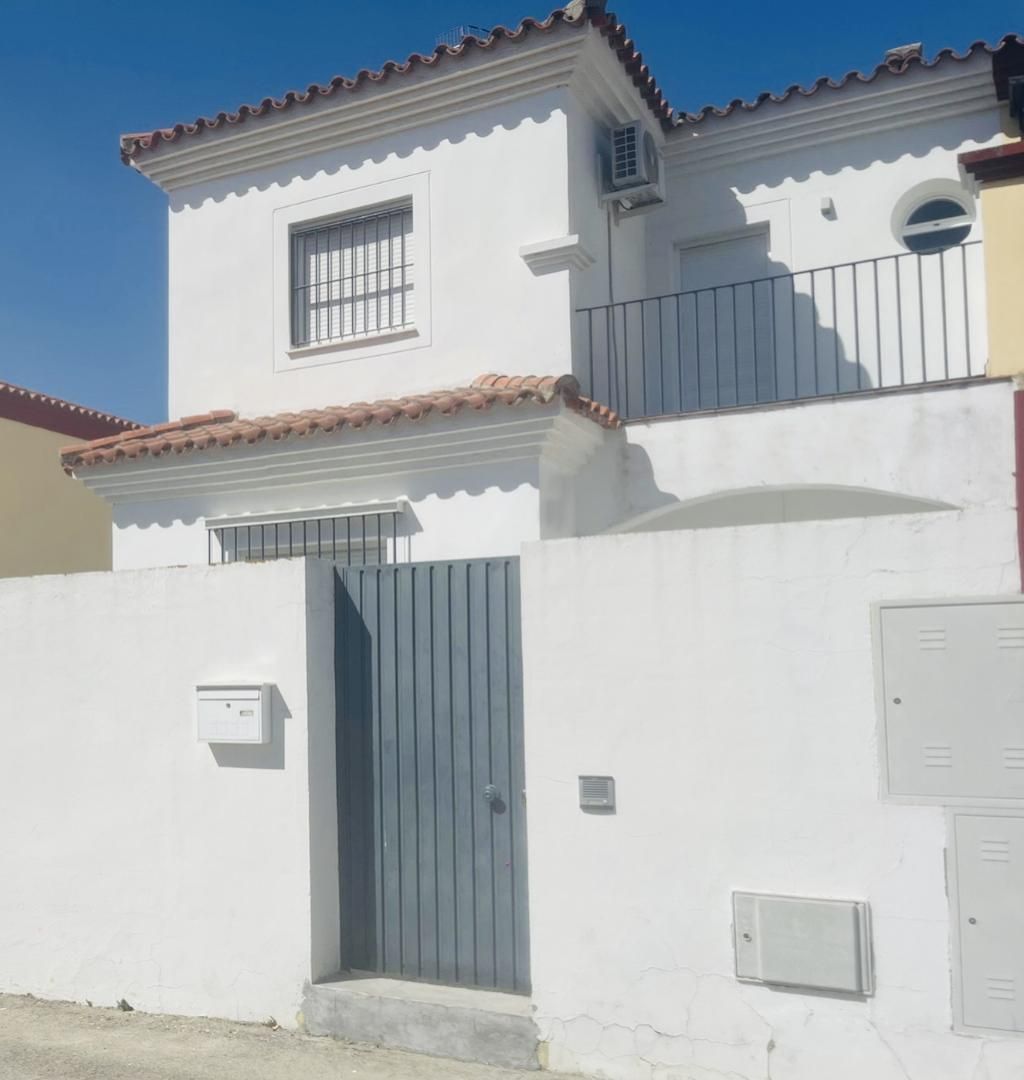 Vista exterior de Dúplex en venda en Sanlúcar de Barrameda amb Aire condicionat, Terrassa i Balcó