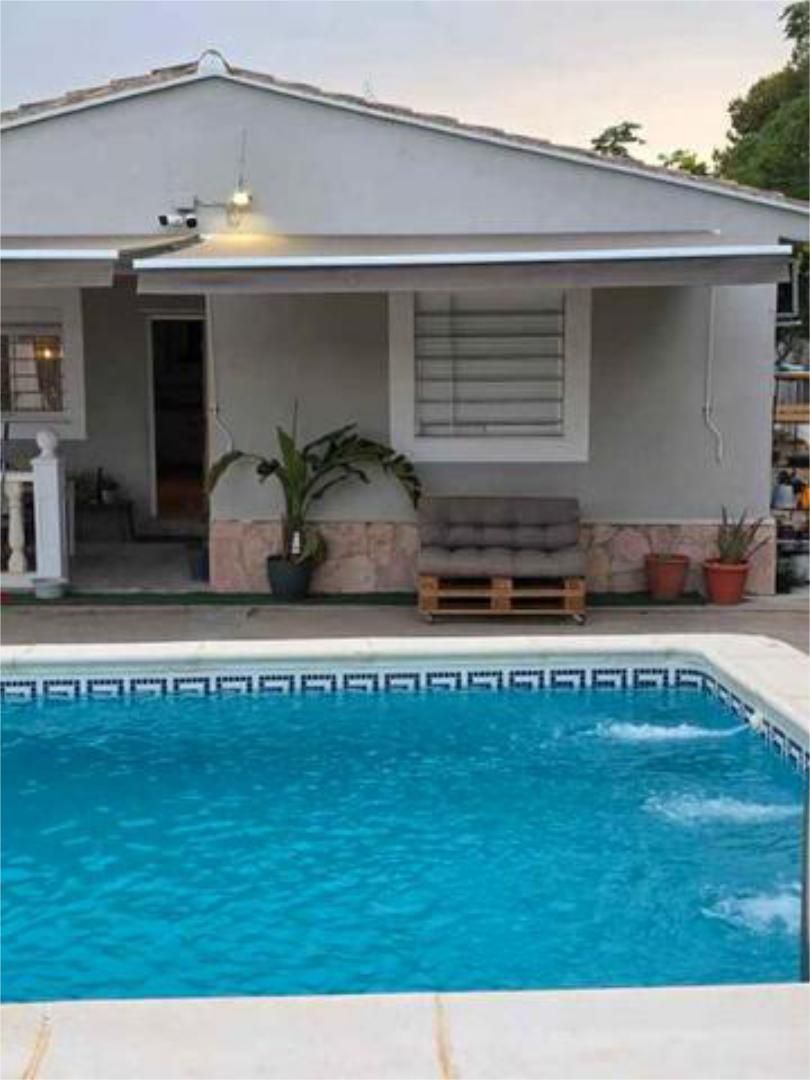 Piscina de Casa adosada para compartir en Domeño con Calefacción, Jardín privado y Terraza