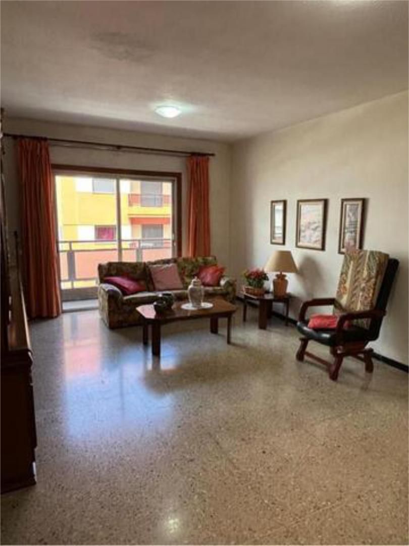 Sala de estar de Piso en venta en  Santa Cruz de Tenerife Capital