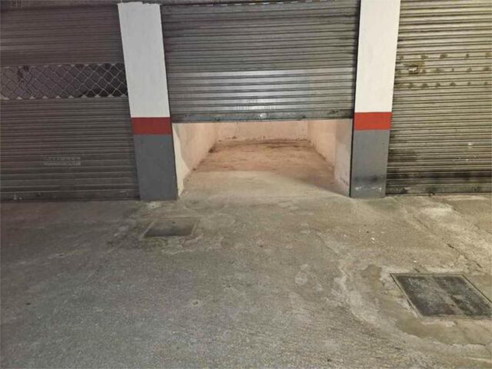 Box room to rent in Rochapea Parking of Box room to rent in Pamplona / Iruña