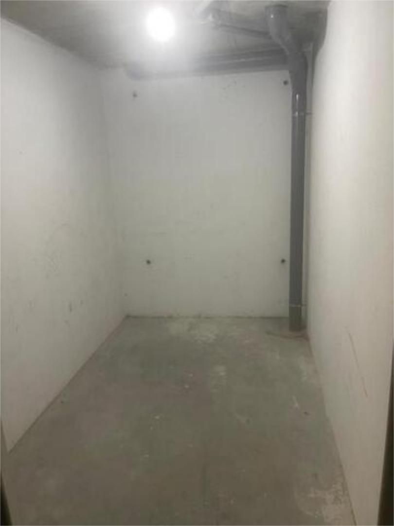 Box room to rent in Vigo 
