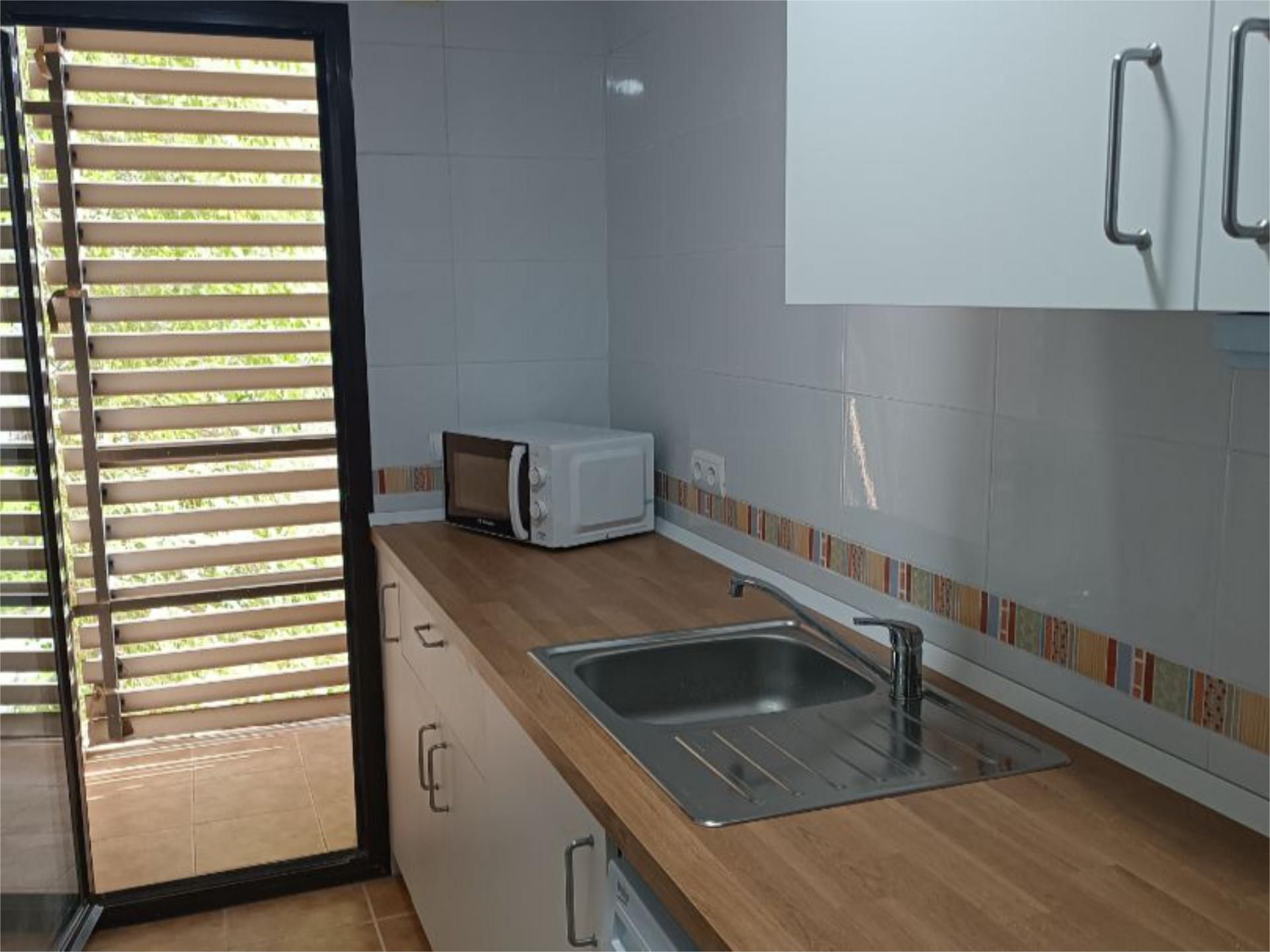 Kitchen of Flat to rent in Cabezamesada  with Heating, Private garden and Swimming Pool