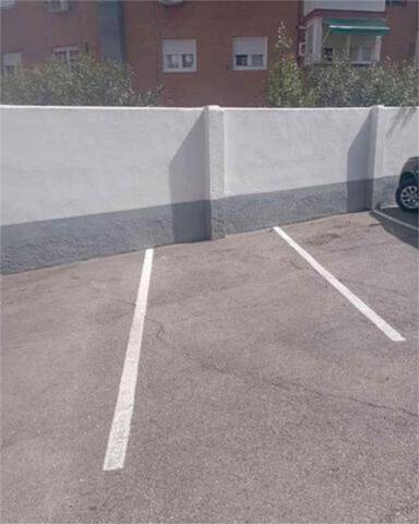 Garaje en Alquiler en Canillejas