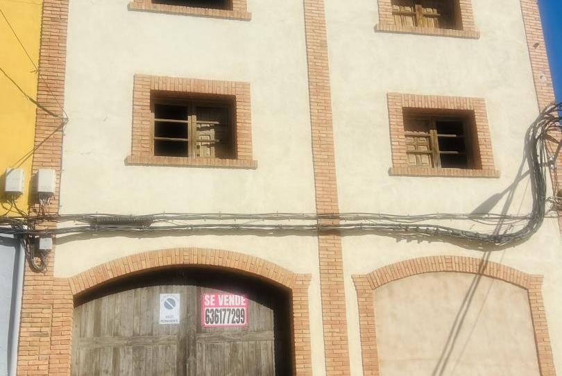 Pis en venda a Avenida Valencia, 76, Ademuz, Valencia - imatge 1 Foto 1 de Pis en venda a Avenida Valencia, 76, Ademuz, Valencia