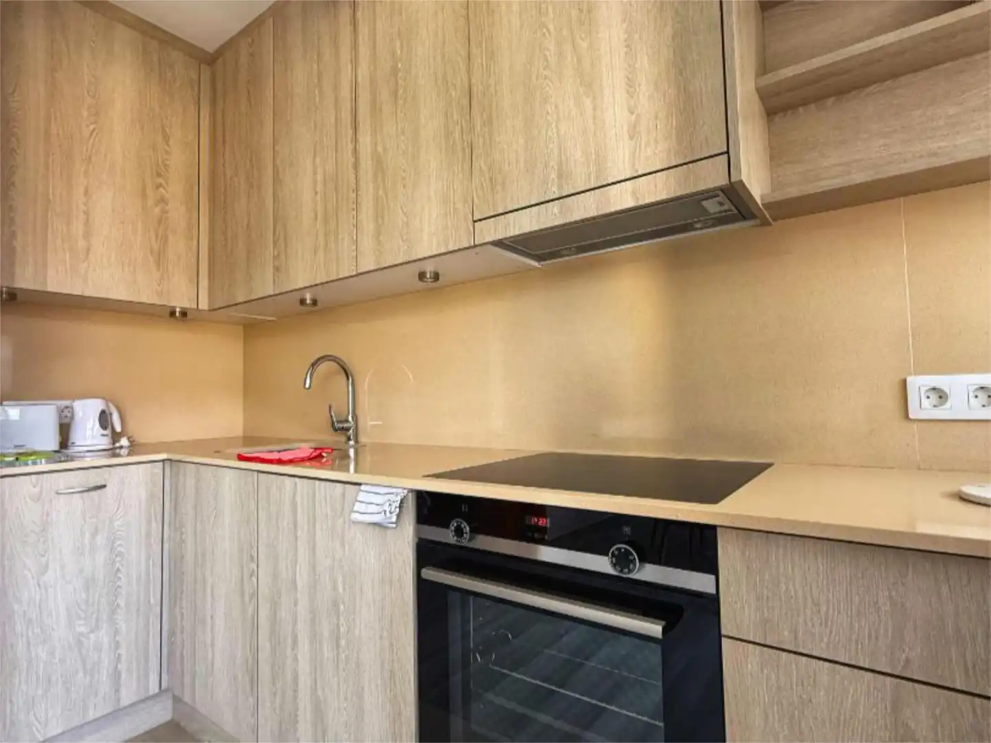 Wohnung zur Miete in Avenida Marqués de Villanueva del Prado, 4, Zona Botánico