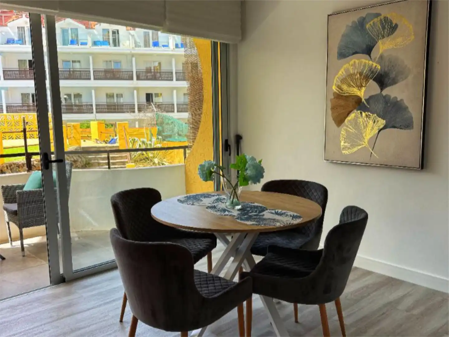 Wohnung zur Miete in Avenida Marqués de Villanueva del Prado, 4, Zona Botánico