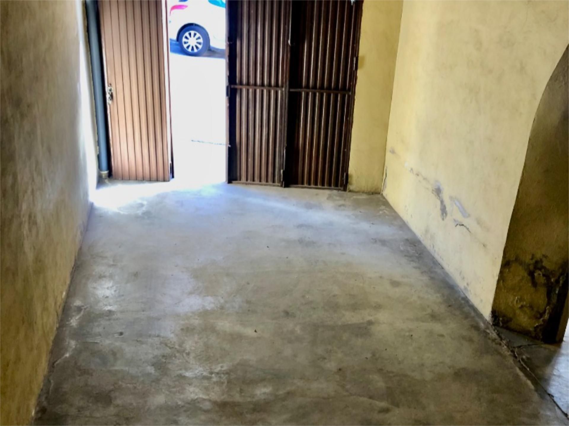 Garage to rent in Olot