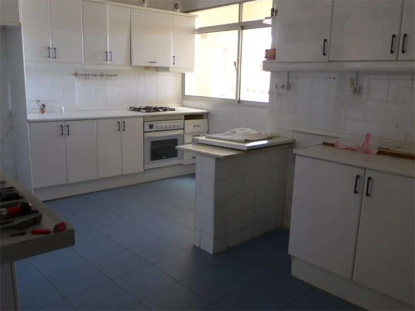 Pis en venda a Avenida Duque de Nájera, 7, La Caleta - La Viña Cuina de Pis en venda en Cádiz amb Aire condicionat, Jardí privat i Terrassa