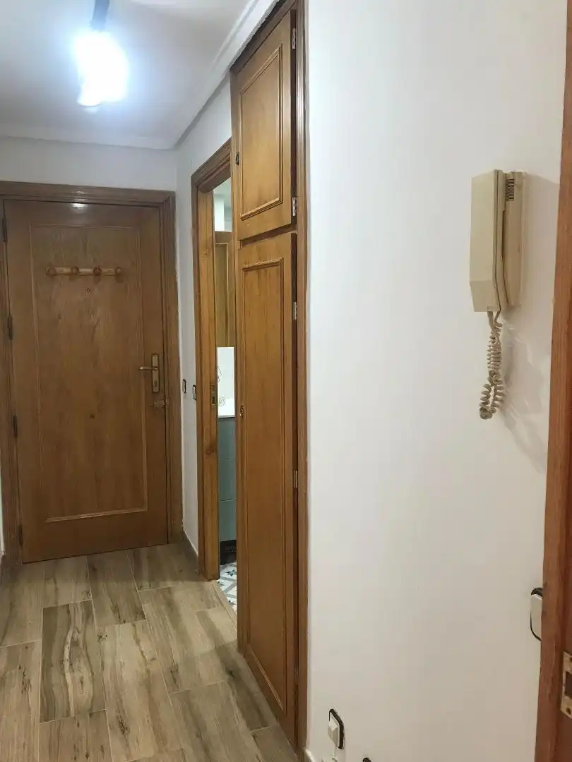 Study for rent in Calle de Silva, 4, Palacio Study for rent in Madrid with Air Conditioner, Heating and Terrace