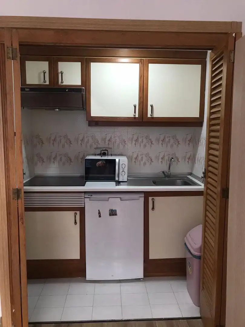 Study for rent in Calle de Silva, 4, Palacio Kitchen of Study for rent in Madrid with Air Conditioner, Heating and Terrace