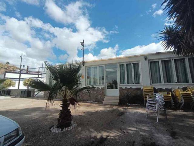 Local comercial en Alquiler en Fines