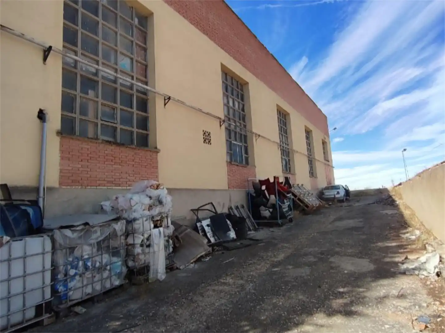 Industrial buildings for sale in Calle Peñalara, 16, El Cerro - Carretera de San Rafael