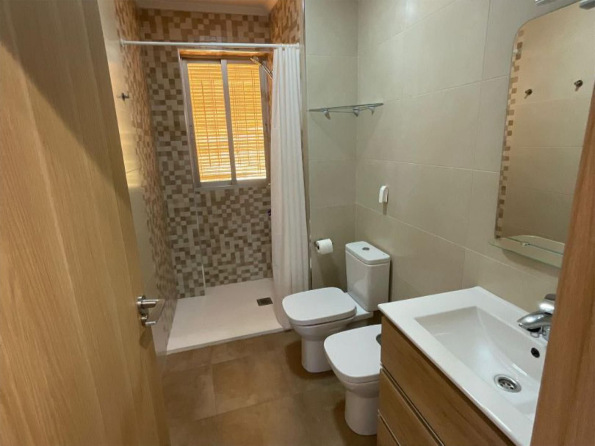 Bathroom of Flat to rent in  Murcia Capital  with Air Conditioner, Heating and Private garden