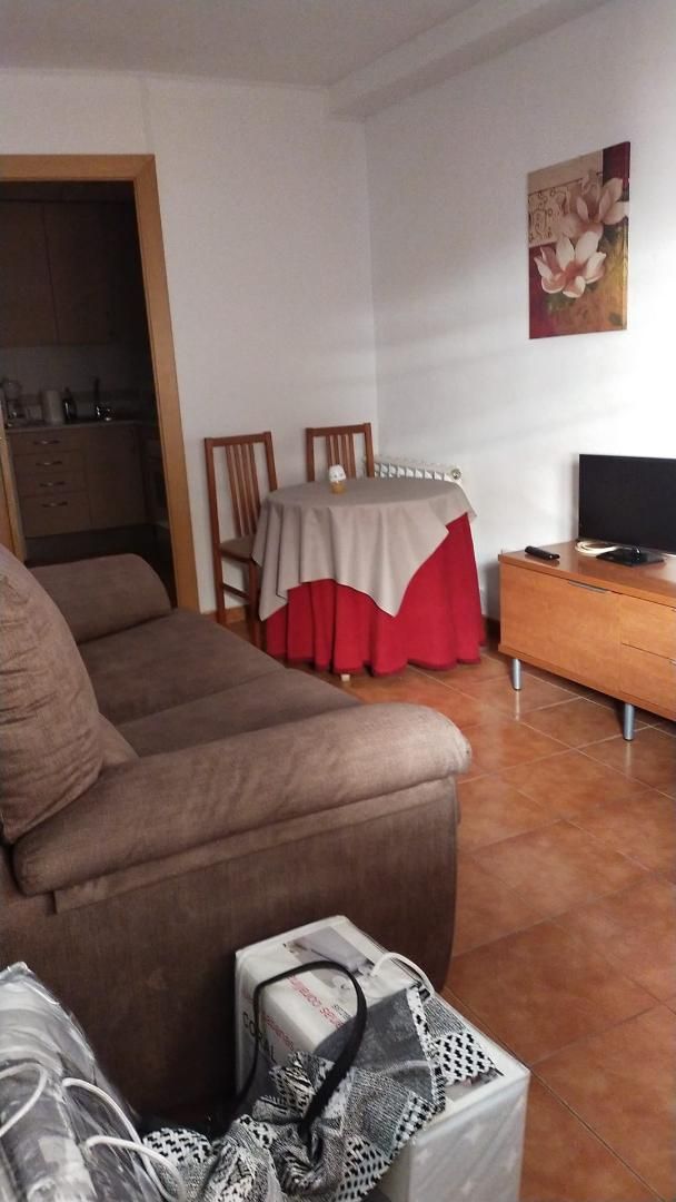 Sala d'estar de Apartament de lloguer en Vitigudino amb Calefacció, Moblat i Forn