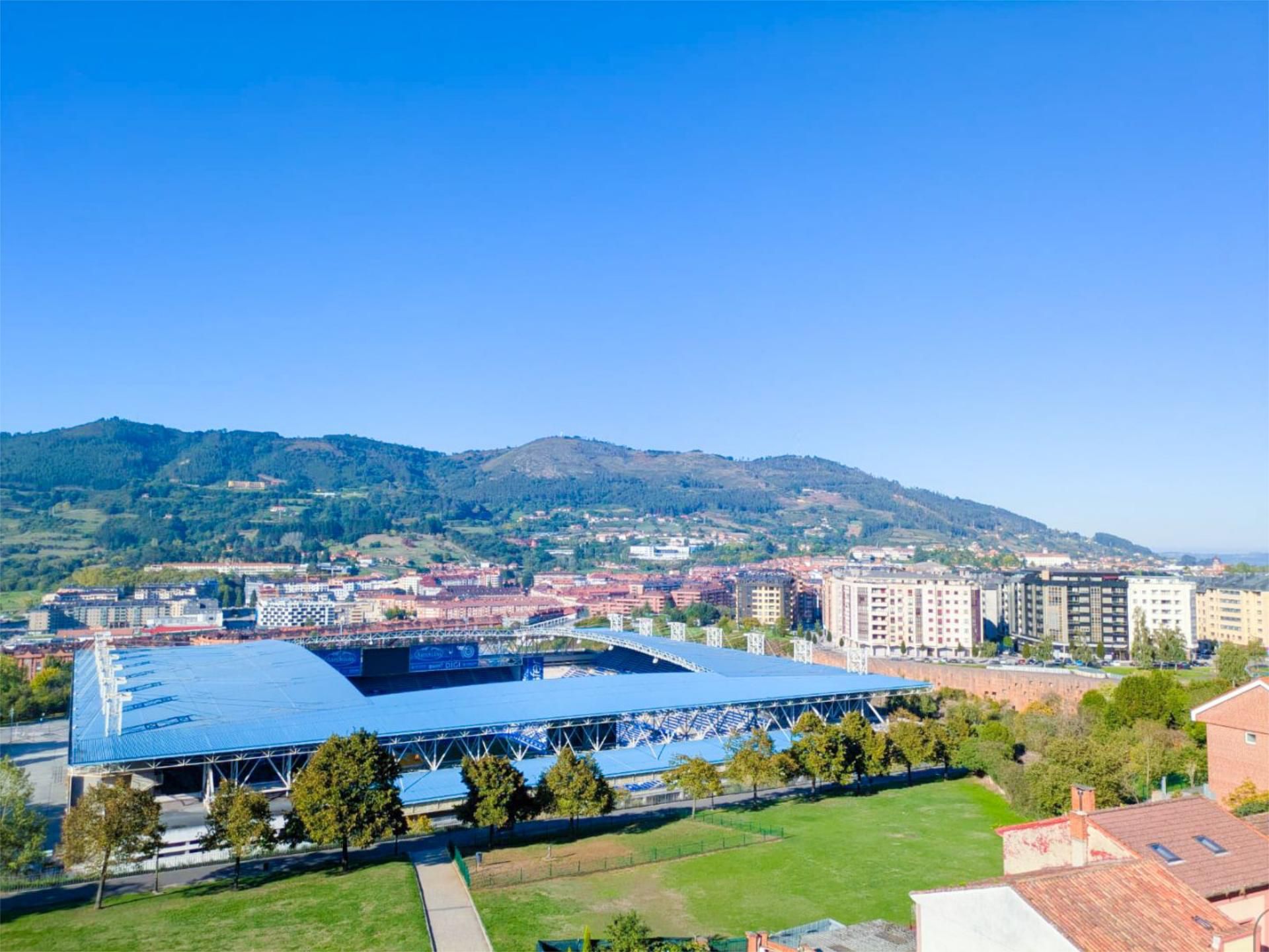 Flat for sale in Calle Rector Leopoldo Alas Hijo, 1, Buenavista Exterior view of Flat for sale in Oviedo   with Balcony