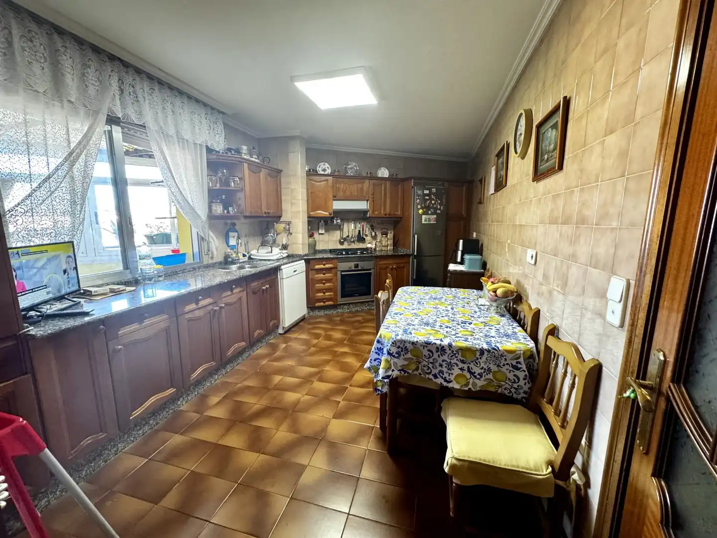 Cocina de Piso en venta en Betanzos con Calefacción, Parquet y Terraza