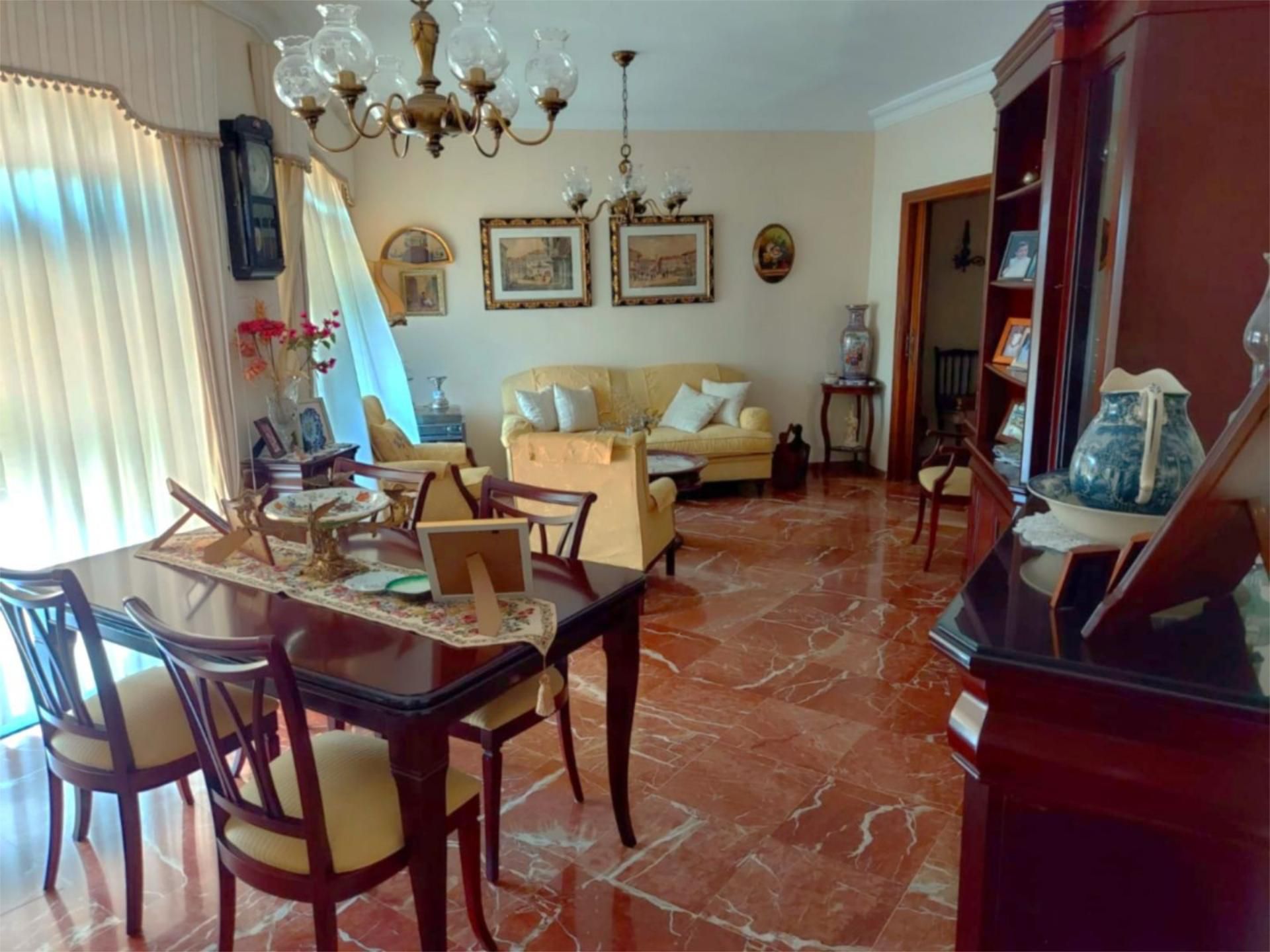 Sala d'estar de Pis en venda en  Sevilla Capital amb Aire condicionat, Terrassa i Balcó