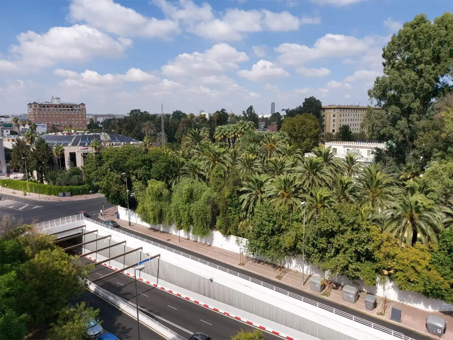 Flat for sale in Avenida Manuel Siurot, 3, Bami - La Estrella Exterior view of Flat for sale in Sevilla Capital with Air Conditioner, Terrace and Balcony