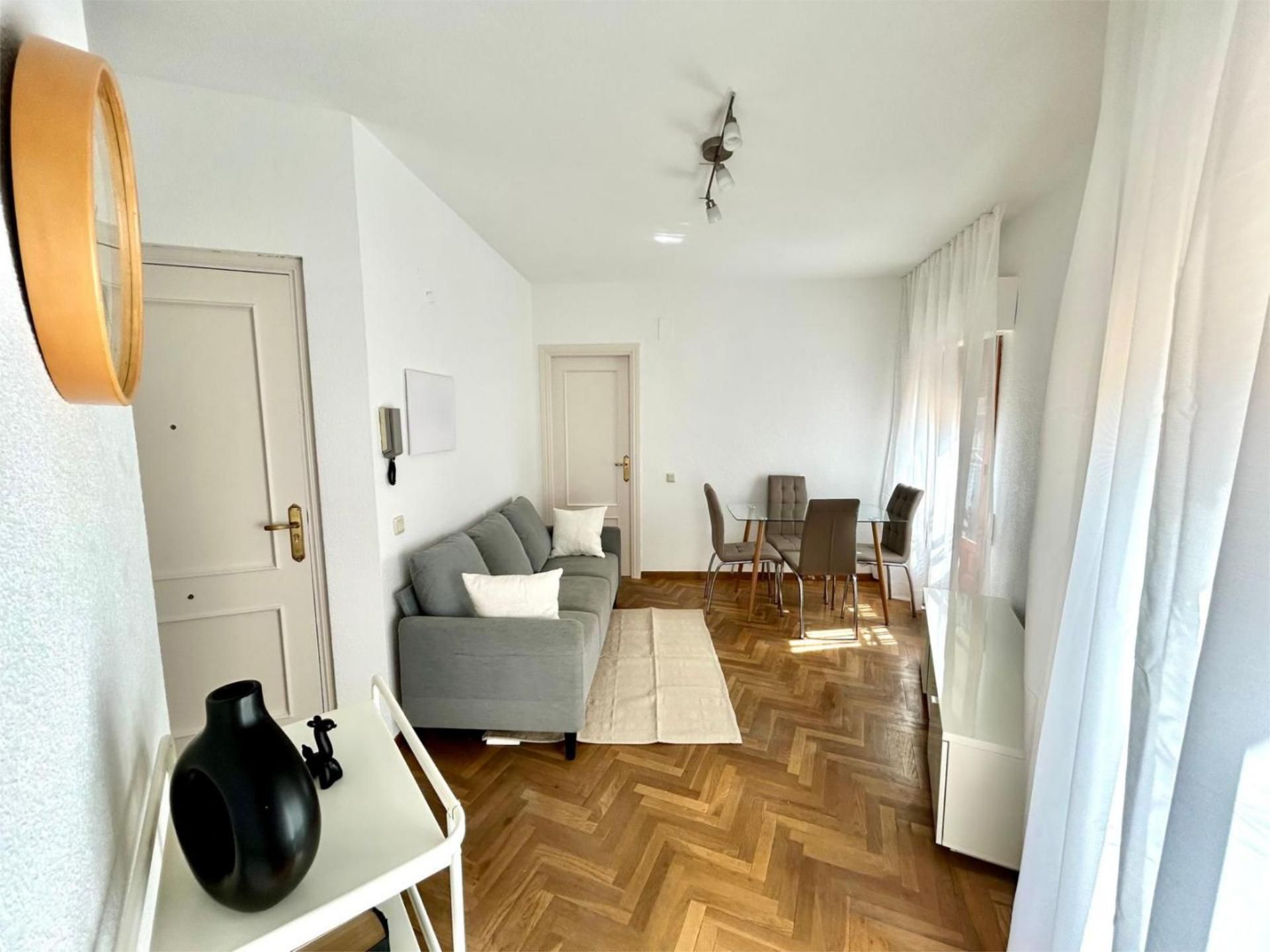 Living room of Flat to rent in  Toledo Capital  with Air Conditioner and Balcony
