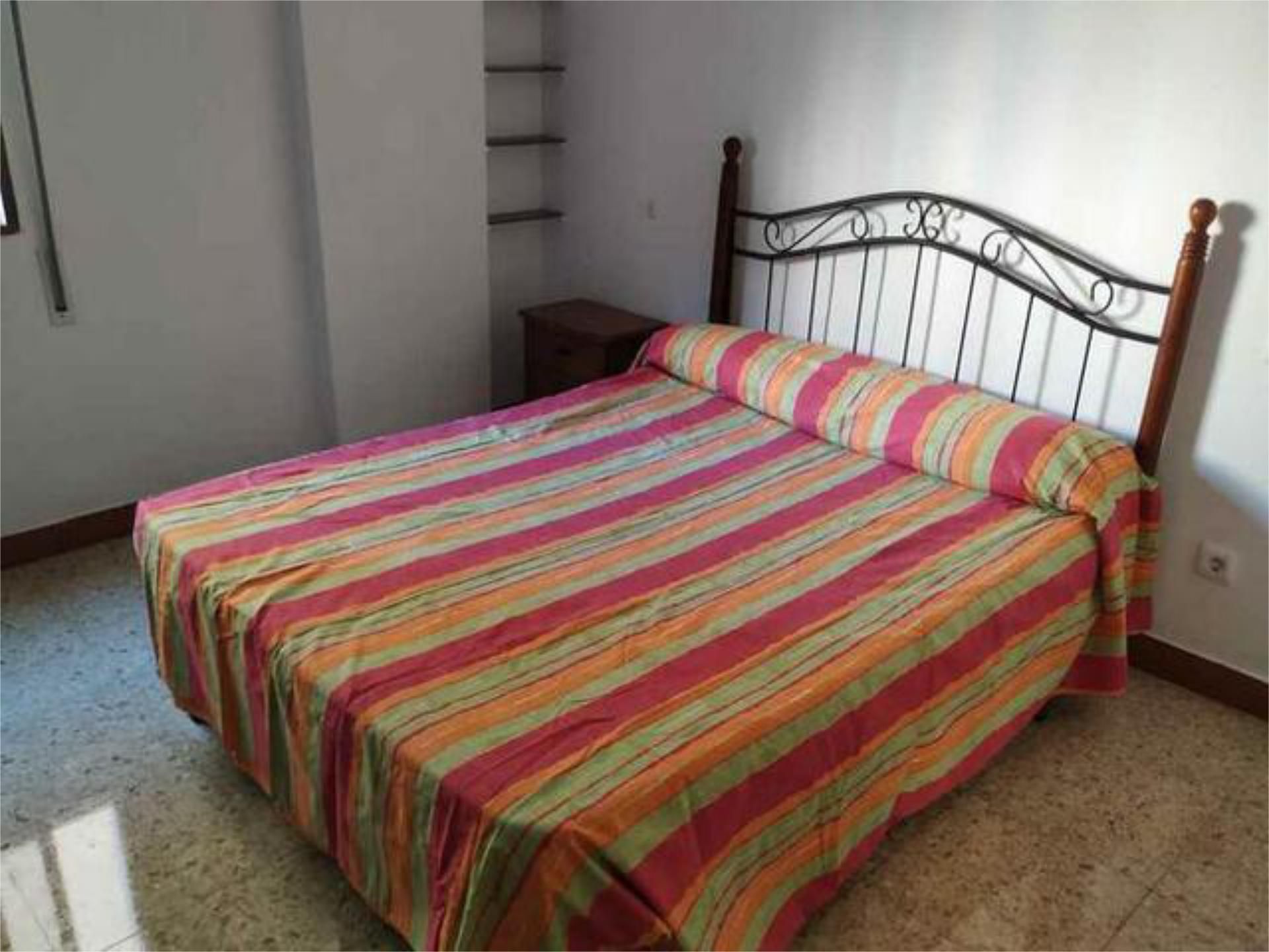 Habitación de Piso de alquiler en Puerto Real con Calefacción y Amueblado