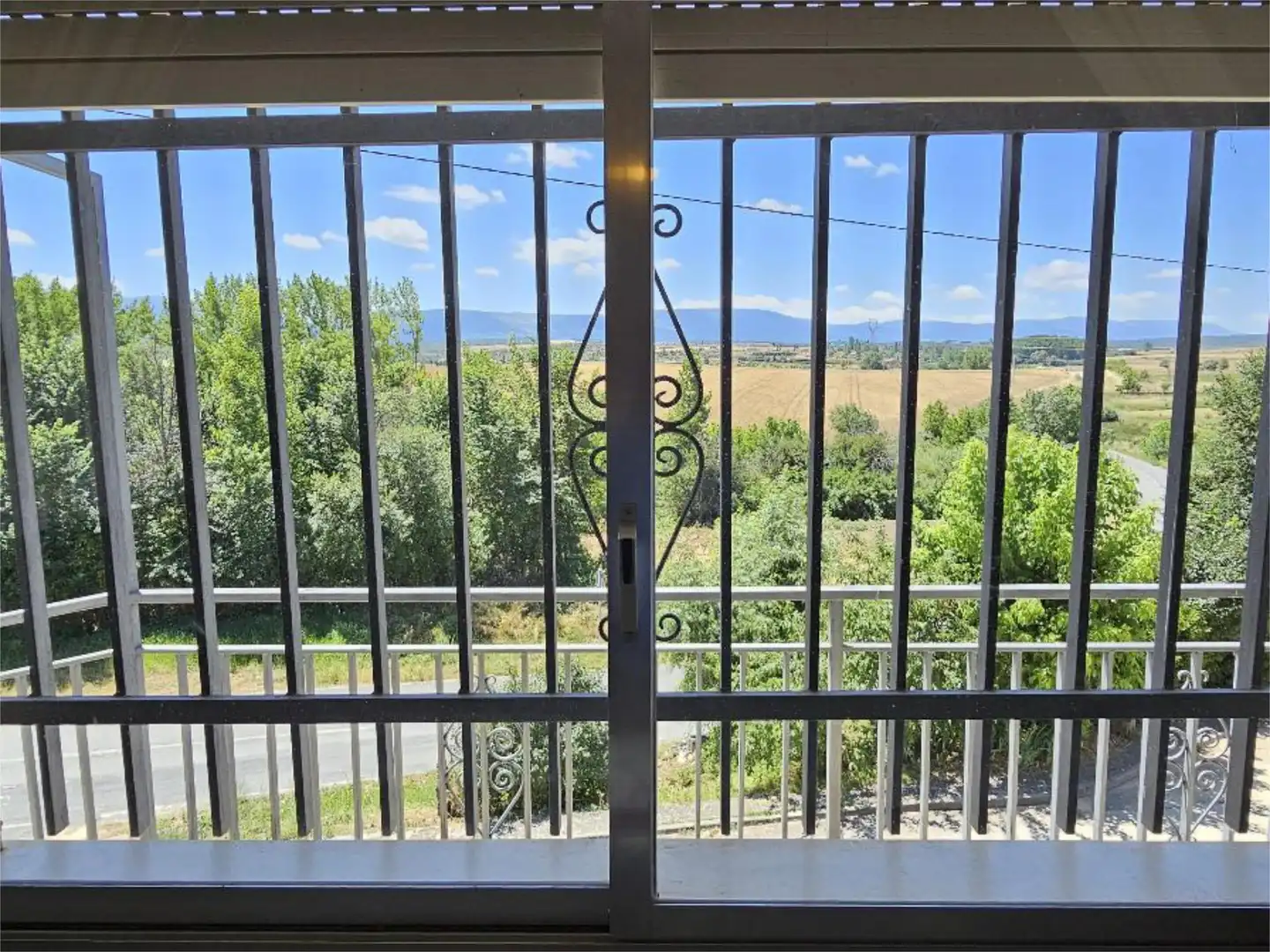Casa adosada en venda a Calle Hontanilla, 10, Duruelo Terrassa de Casa adosada en venda en Duruelo amb Calefacció, Jardí privat i Terrassa